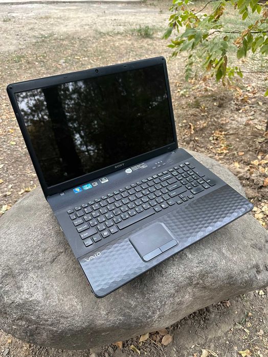 17.3 ноутбук от Sony Vaio на Core i5