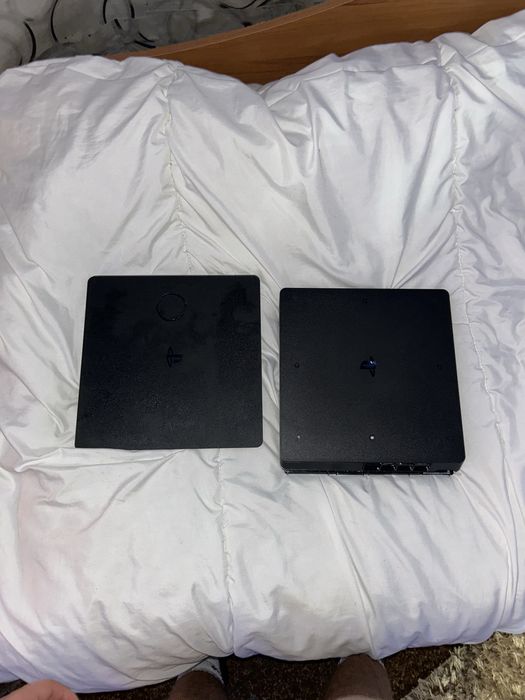 Playstation 4 slim