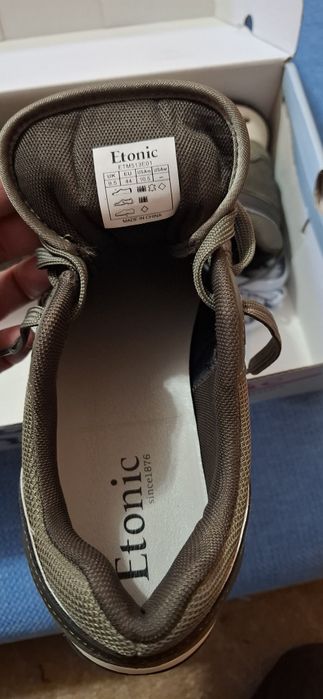 Кроссовки новые USA Etonic
