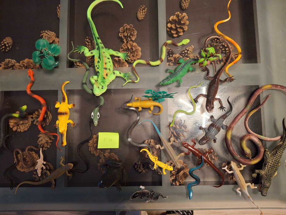 Детски играчки динозаври, животни и риби