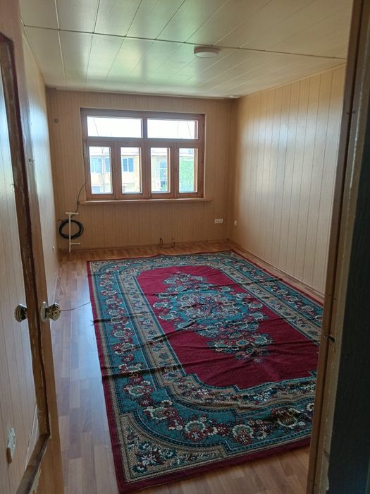 Сдается в аренду  двух комнатная на год и  дольше