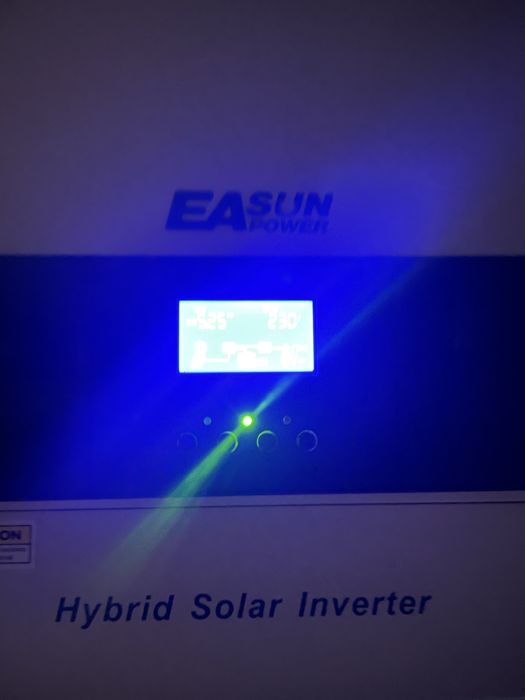 Invertor EASUN 6.2 hybrid