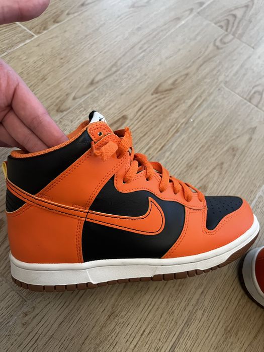 Adidasi Nike Dunk High