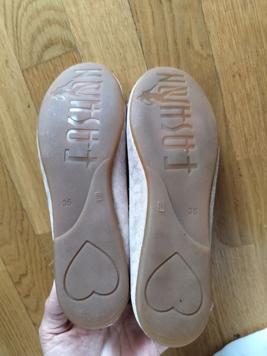 Продаются балетки для девочки