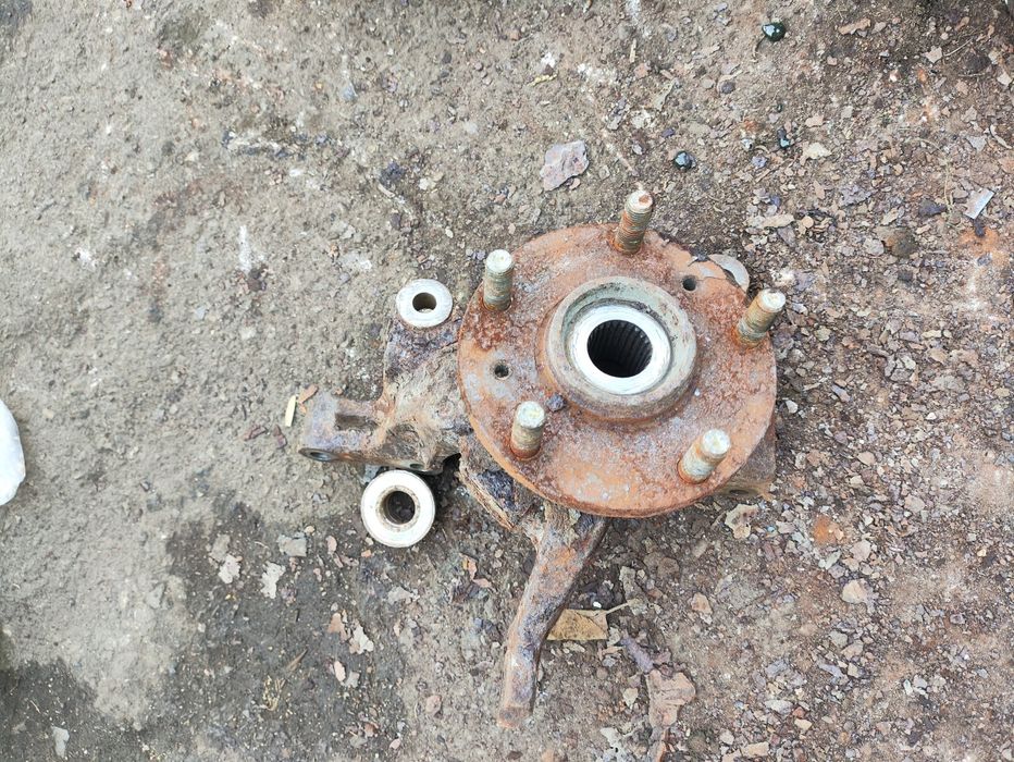 Ступица мазда 626