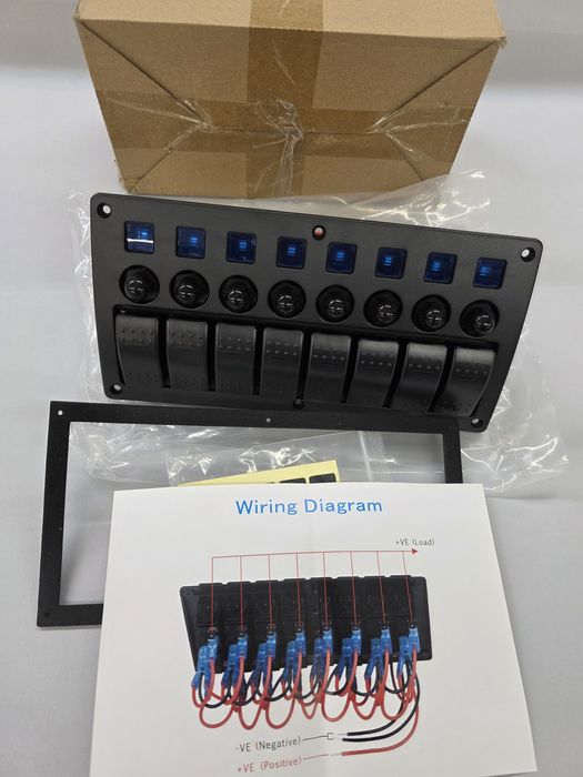 8-Канален Водоустойчив Панел с Превключватели 12V/24V за лодки, кемпер