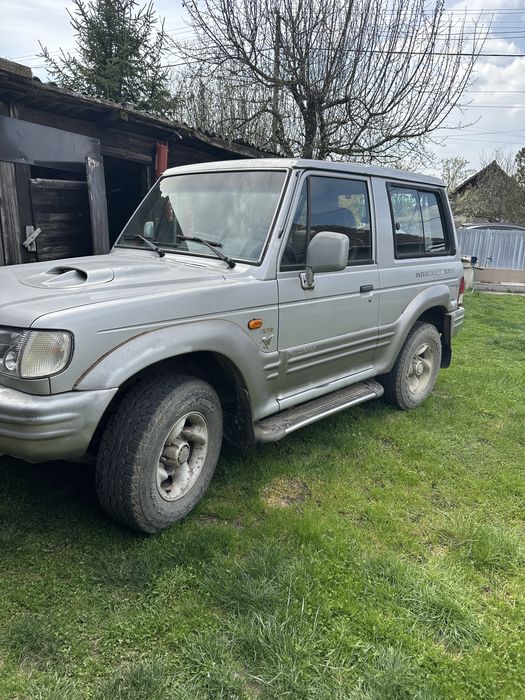 Vand  sau schimb cu diverse Hyundai  Galloper pot oferi diferenta