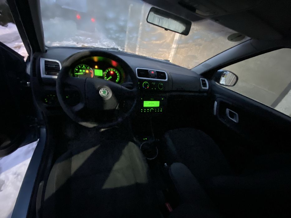 Skoda Fabia 1.2 benzină – bot nou (model 2008)