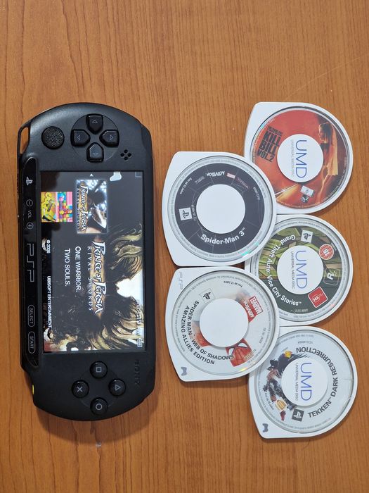 PlayStation Potable PSP Street e1004 modat