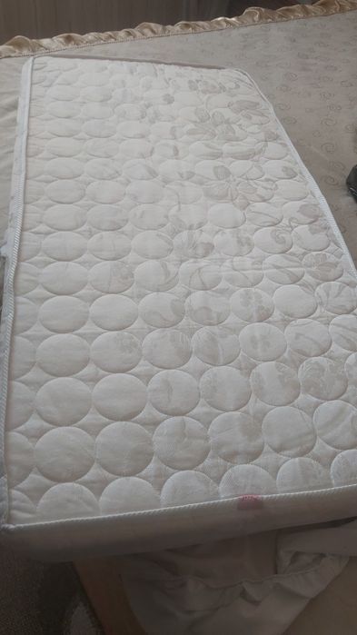 Бебешка (Детска) дървена  кошара  (легло) ДизайнБейби + матрак