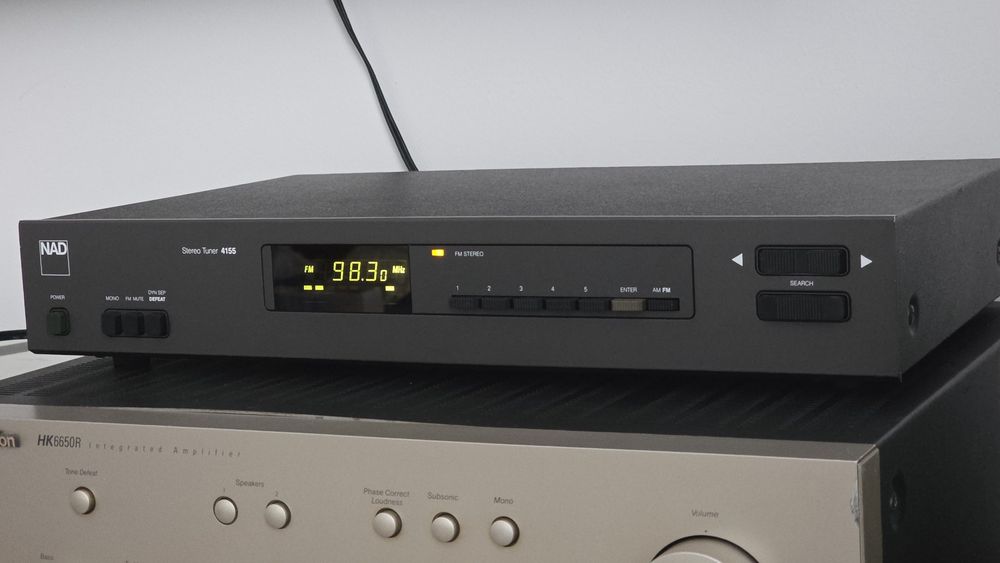 NAD Stereo Tuner 4155