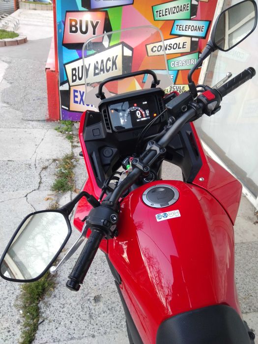 Motocicleta Honda NX500