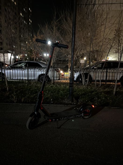 Продам электроный самокат за 60000