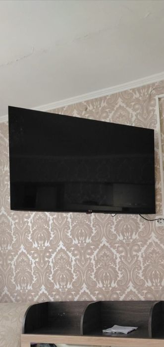 Продам телевизор