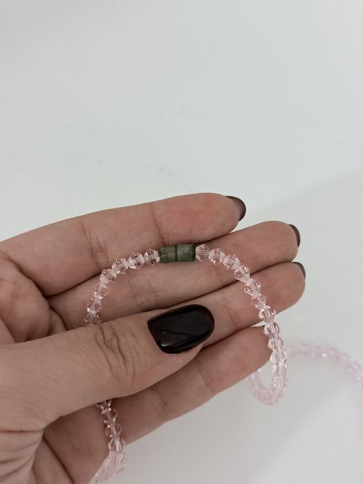Стеклянные бусы розовые
