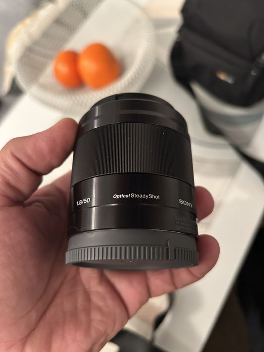 Sony a6400 + обектив Sony E PZ 16- 50mm + E 1.8 oss