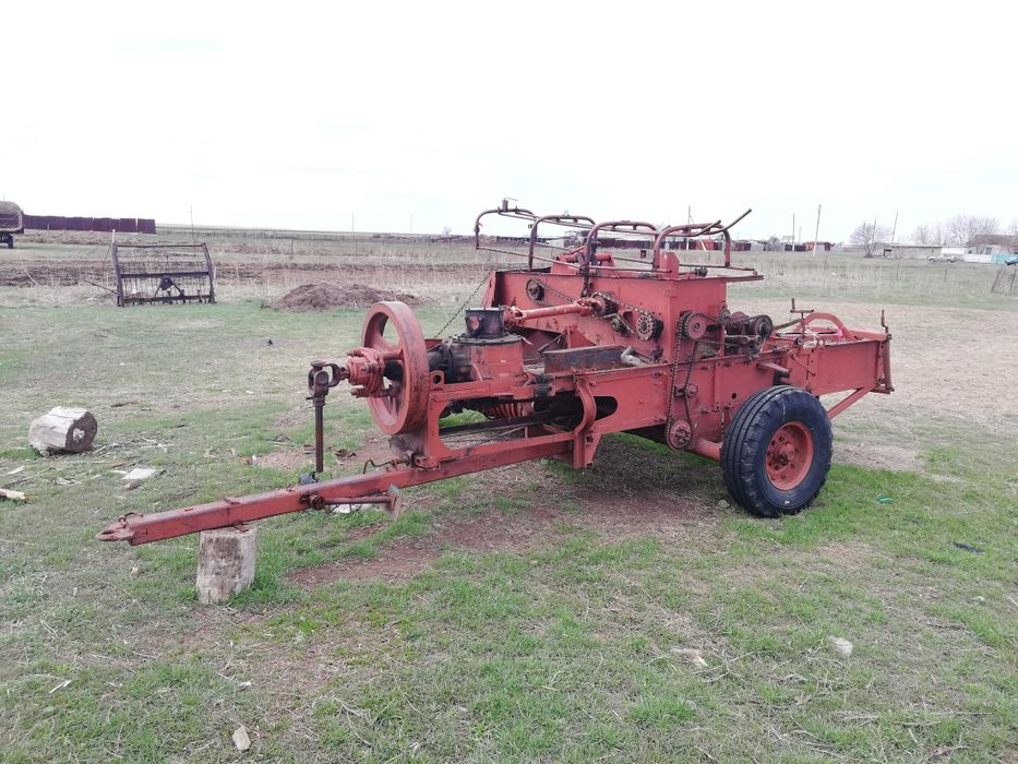 Продам пресподборщик киргистан