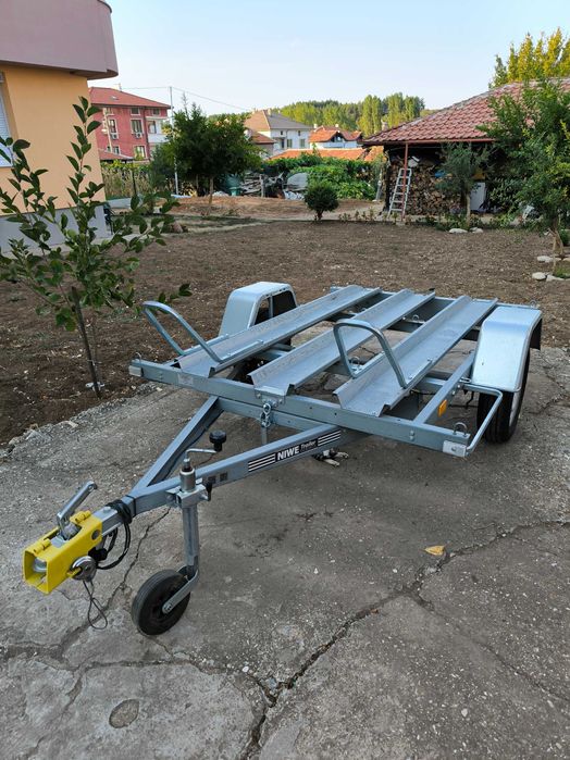 Ремарке за мотор под наем