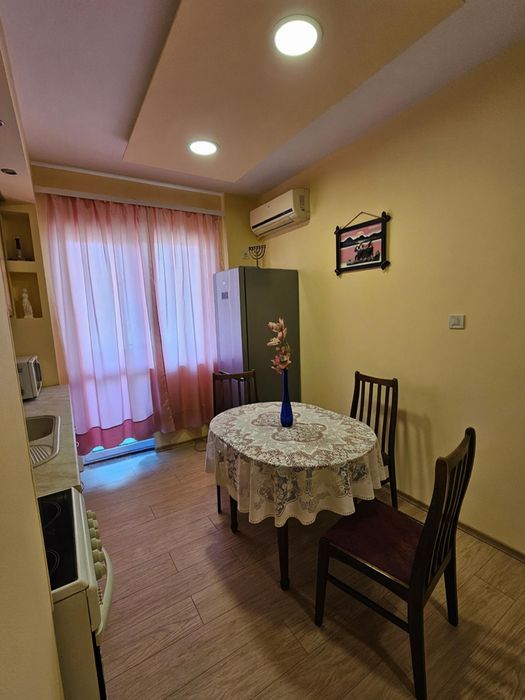 Дава се под наем Тристаен апартамент в Пловдив, Изгрев - 80 кв.м за 359.04 € - Снимка #11