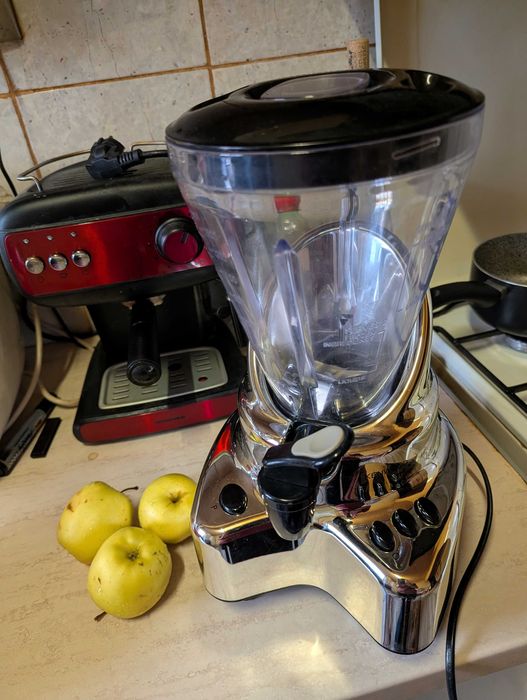 Vand aparat de facut suc Kenwood SB200