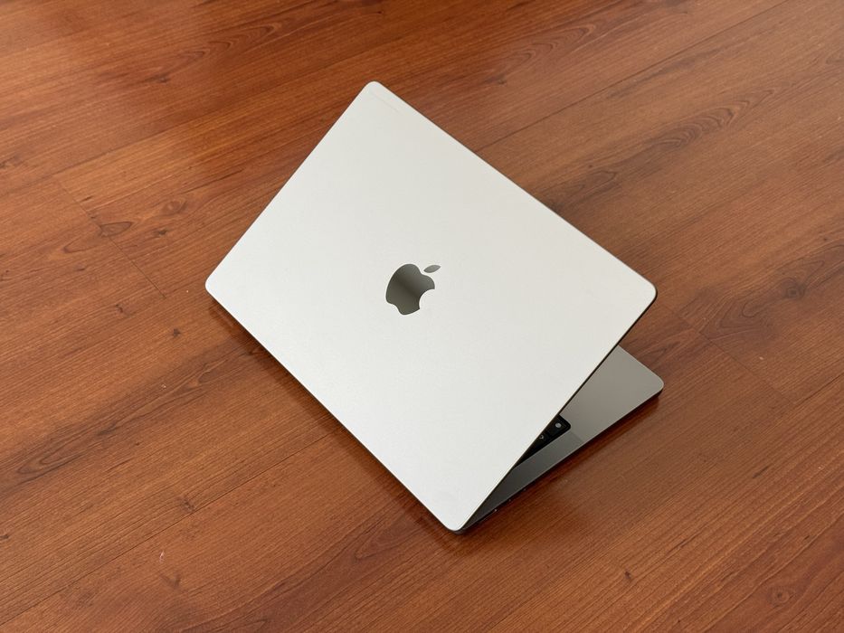 Като Нов  Macbook Pro 14’ M1 Pro 2021/16GB Ram/512GB SSD