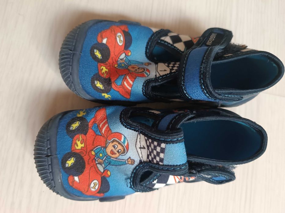 Обувки Биомеханикс и Кла, Колев и Колев