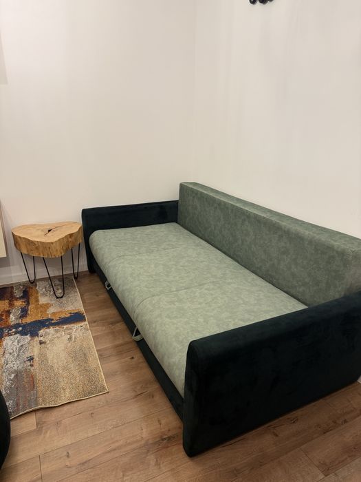 Canapea extensibilă Mobexpert, 3 locuri – foarte puțin folosită