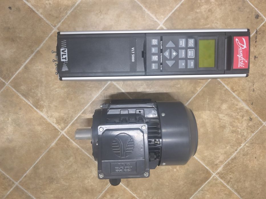 Convertizor de frecvență+motor 1.4 kw