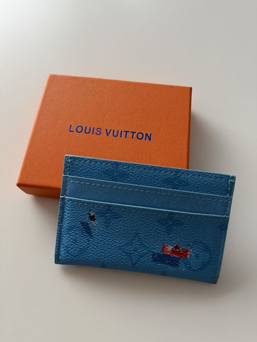 Louis Vuttion cradholder