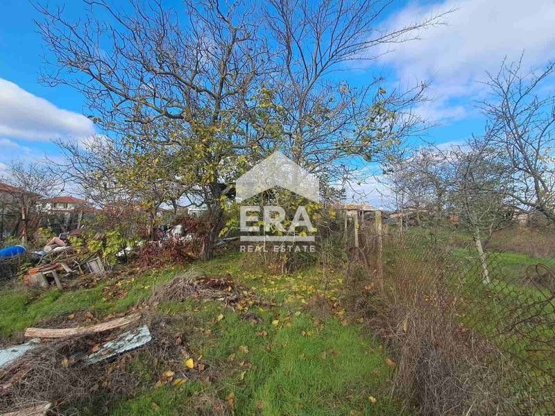 Урегулиран поземлен имот за продажба, в с. Приселци, обл. Варна, в бли