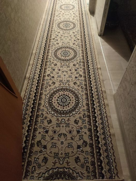 Продаю ковёр в хорошем состоянии