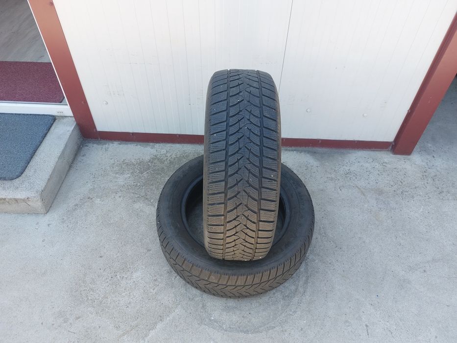 125 lei bucata! Doua anvelope M+S 215 60 17 Dunlop