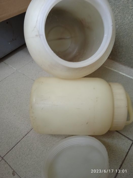 БИДОНЫ пищевые пластмассовые