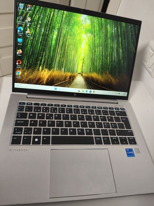 HP elitebook 840 G10 i5 a13a Ram 16Gb ddr5 video 8Gb ssd Windows 11 OFFICE