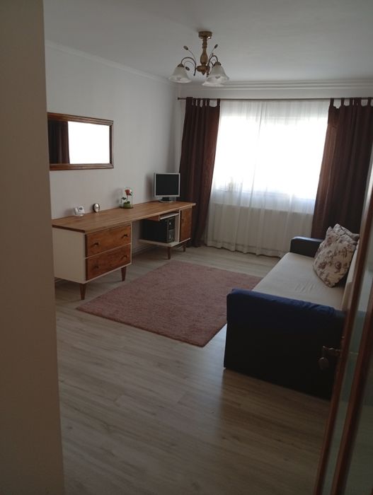 Închiriez apartament 2 camere zona Ștefan cel Mare