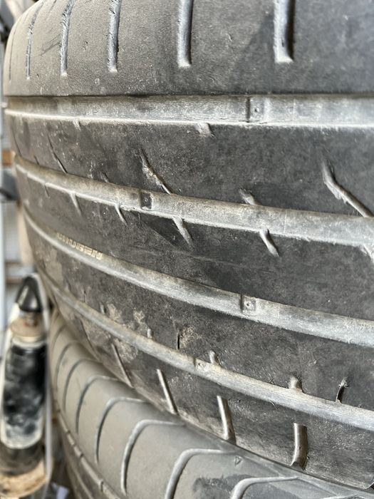 Резина ровная протектор есть