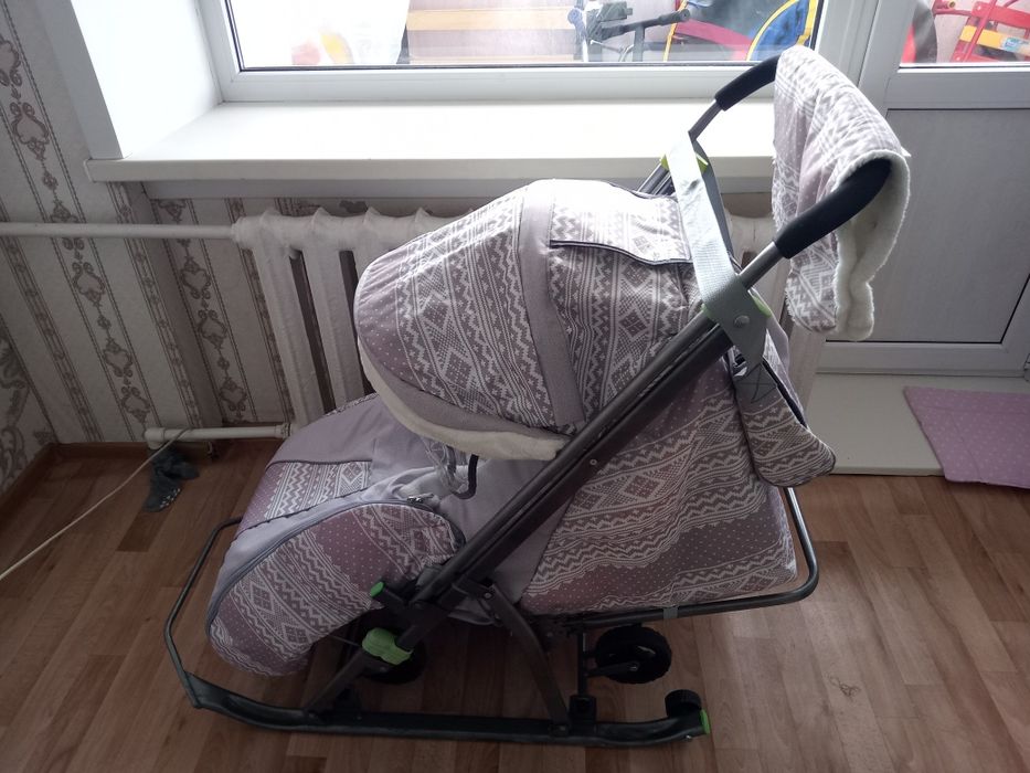 Продам санки в отличном состоянии