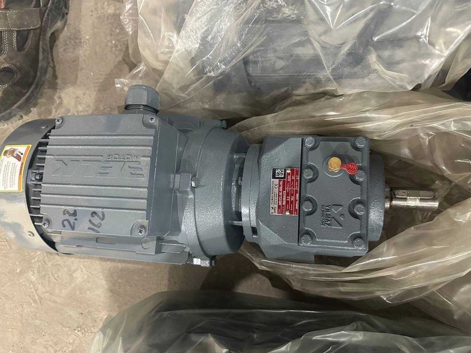 Элекро двигатели 0.75-3 квт, 14 штук, 45-167 оборот