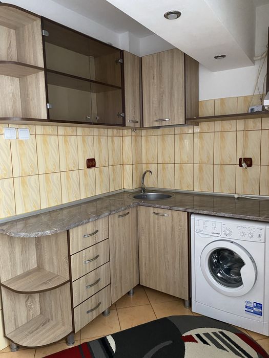 Garsonieră de închiriat