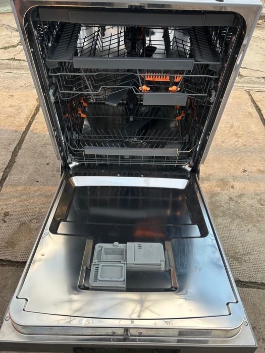 Mașină de spălat vase Gorenje, încorporabilă, cu 3 coșuri