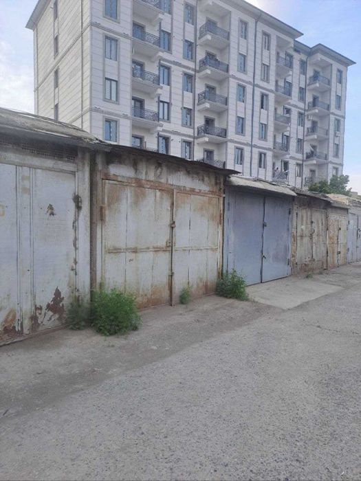 Гараж сотилади 1000$