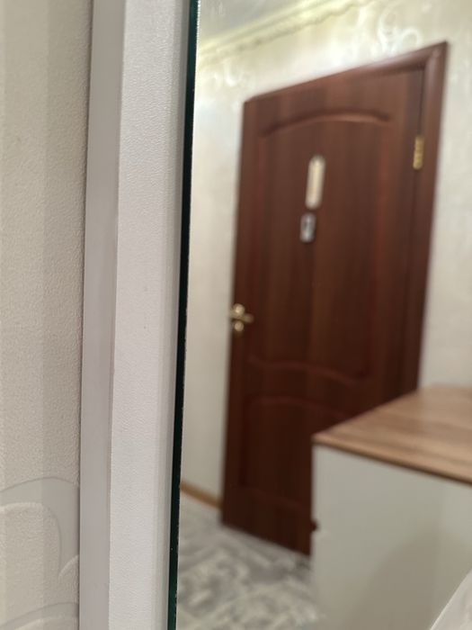 Зеркало в отличном состоянии