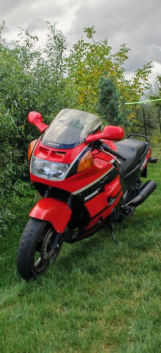Honda cbr 1000 F sc24