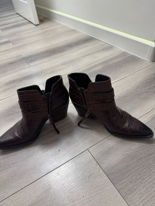 Женское осенние сапоги