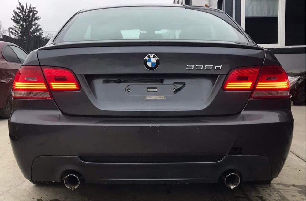 Dezmembrez BMW 335d doar 77.000 mile E92 Bi-turbo 286cp,M pack,recaro