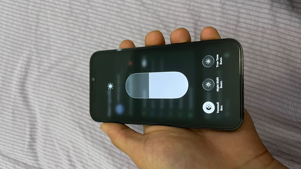 iPhone 12 mini хорошый