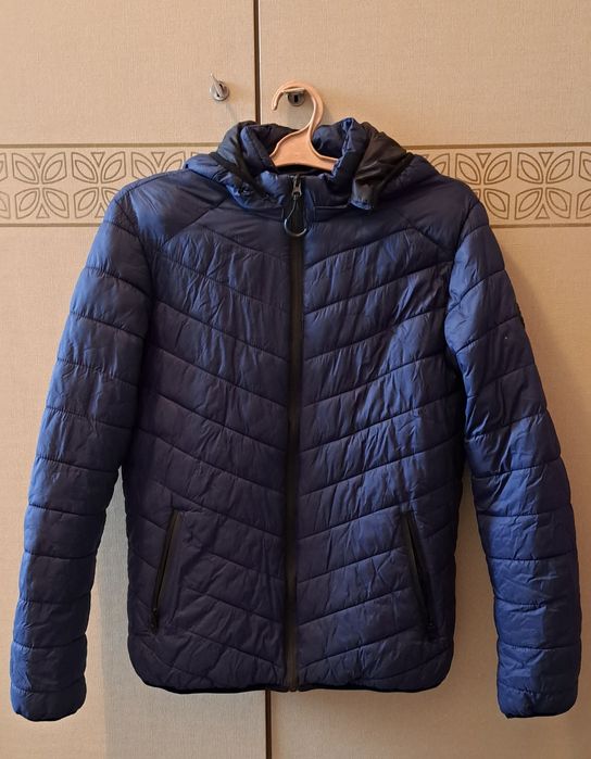 Куртка Фирма колинс colin's , размер л
Продам куртка колинс, фирма Col