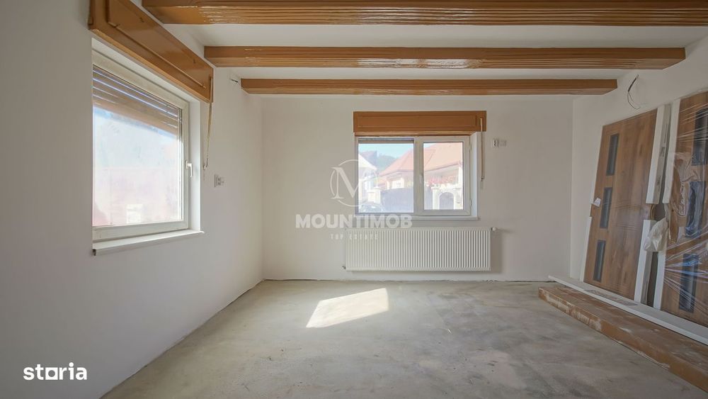 Casa 80 mp cu potential, curte proprie 446 mp renovatala interior
