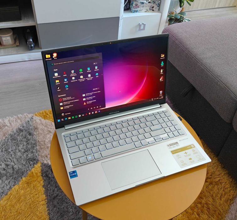 Laptop ASUS VivoBook 15 OLED