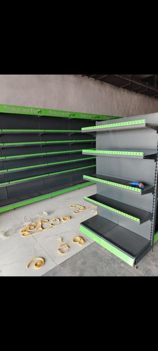 Металически стеллажи для магазинов